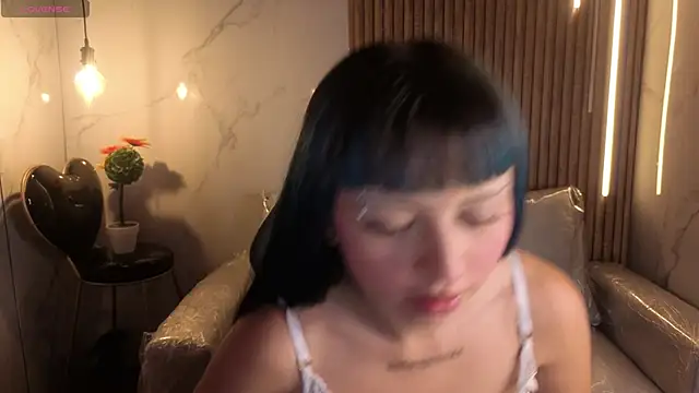  ceeleste cute  online show from April 12, 2026, 7:39 pm