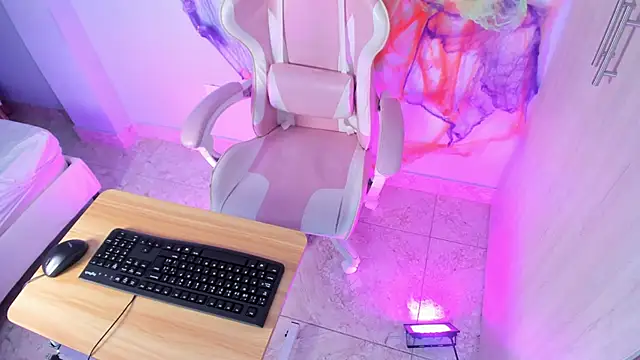 Athenea  fox online show from October 29, 2025, 12:04 pm