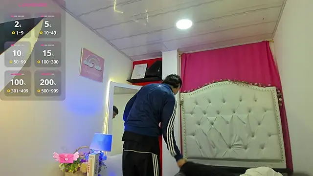 XaanderGrey online show from November 28, 2025, 7:14 pm