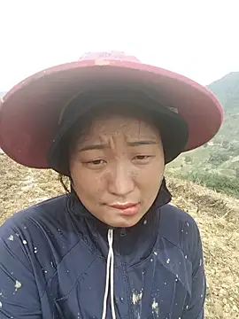 zhen-zo online show from May 15, 2026, 2:31 am