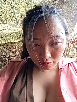 zhen-zo online show from May 21, 2026, 3:37 am