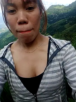 nhinhi-sexy online show from October 8, 2025, 7:54 am