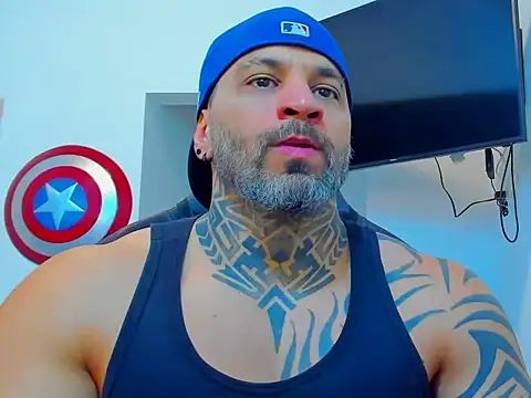 JoshRigby online show from November 18, 2025, 8:01 pm