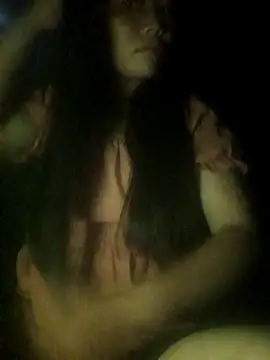 Snapshot of bree-zz chatting on October 3, 2025, 11:28 pm bree-zz online show from October 3, 2025, 11:28 pm