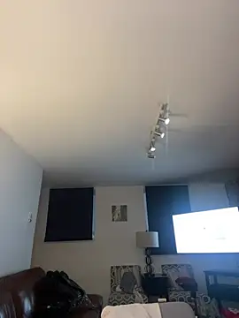 sexybriiiixoxo online show from January 7, 2026, 1:05 pm