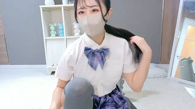 Snapshot of -Rukachi- chatting on December 15, 2025, 11:27 am -Rukachi- online show from December 15, 2025, 11:27 am