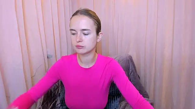 LilMary  online show from November 21, 2025, 6:45 am