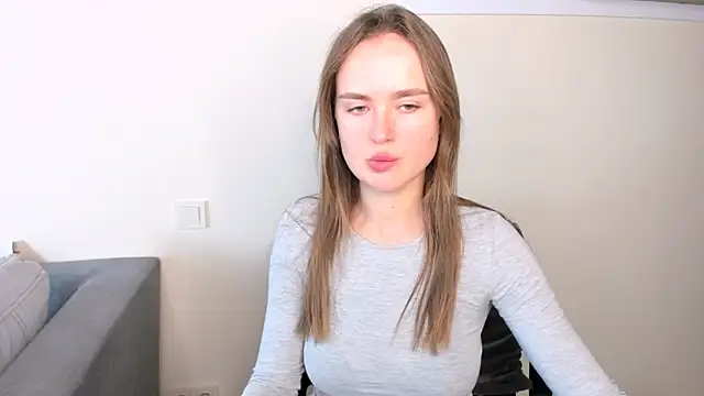 LilMary  online show from March 20, 2026, 7:20 am