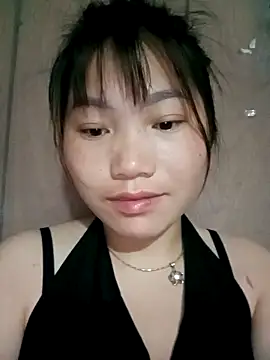 min-xinh online show from March 18, 2026, 9:15 pm