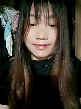 min-xinh online show from March 11, 2026, 10:04 pm