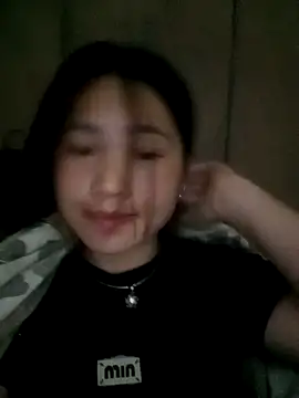 min-xinh online show from November 16, 2025, 8:35 pm