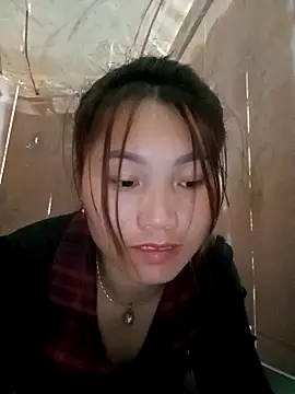 min-xinh online show from October 26, 2025, 1:39 am