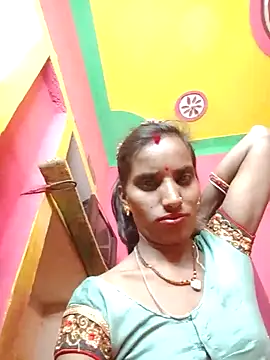 Snapshot of Munni_ji chatting on October 19, 2025, 5:48 pm Munni ji online show from October 19, 2025, 5:48 pm
