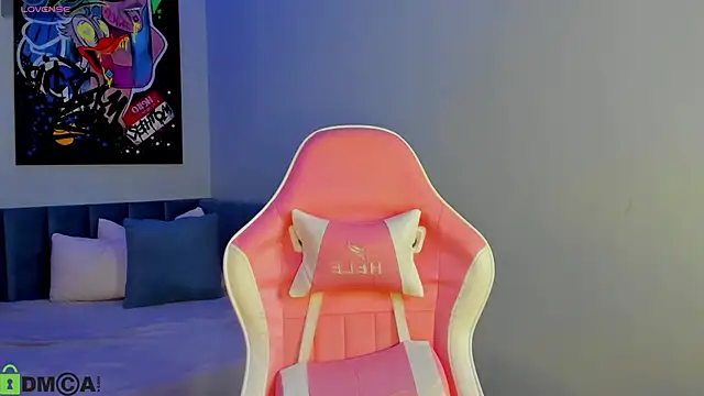 KarinaBroks online show from November 27, 2025, 11:43 am