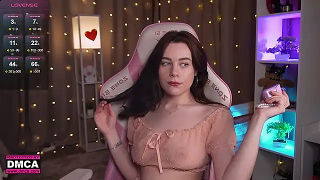 leziowl online show from November 25, 2025, 7:08 am