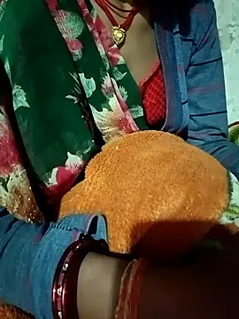 Snapshot of Lona2525 chatting on February 1, 2026, 5:44 pm Lona2525 online show from February 1, 2026, 5:44 pm