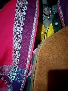 Snapshot of Lona2525 chatting on December 13, 2025, 8:04 pm Lona2525 online show from December 13, 2025, 8:04 pm