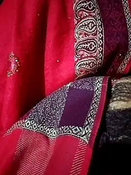 Snapshot of Lona2525 chatting on December 14, 2025, 6:35 pm Lona2525 online show from December 14, 2025, 6:35 pm