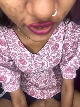 Snapshot of Nencycute1 chatting on October 3, 2025, 5:53 am Nencycute1 online show from October 3, 2025, 5:53 am
