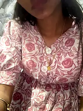 Snapshot of Nencycute1 chatting on October 3, 2025, 6:42 pm Nencycute1 online show from October 3, 2025, 6:42 pm