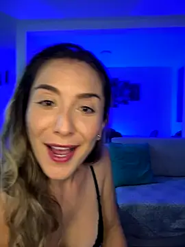 Snapshot of Mariana_gom chatting on November 22, 2025, 3:16 am Mariana gom online show from November 22, 2025, 3:16 am