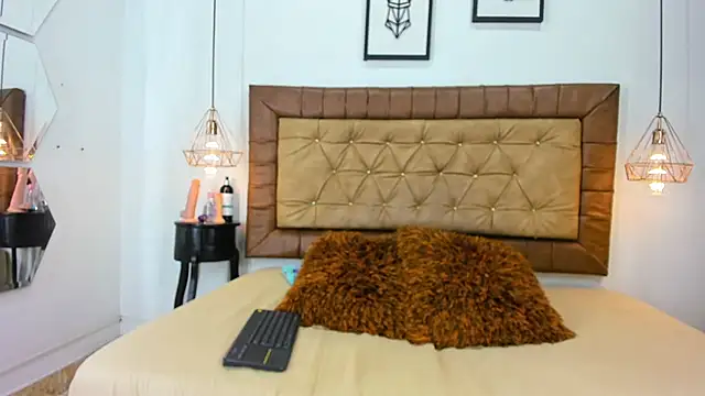 Snapshot of hannarose1208 chatting on November 6, 2025, 12:20 pm hannarose1208 online show from November 6, 2025, 12:20 pm