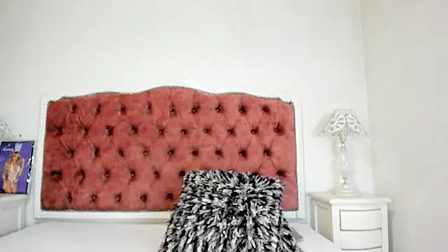 Snapshot of hannarose1208 chatting on December 5, 2025, 1:10 pm hannarose1208 online show from December 5, 2025, 1:10 pm