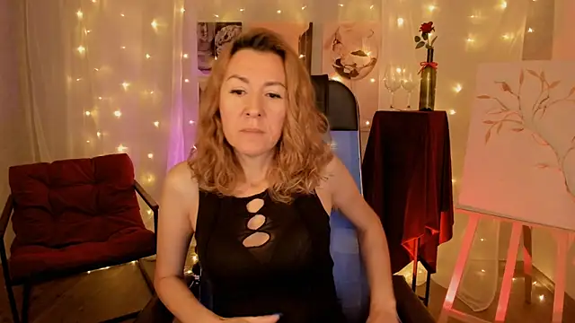 Snapshot of DonnaSmitth chatting on December 3, 2025, 12:26 pm DonnaSmitth online show from December 3, 2025, 12:26 pm