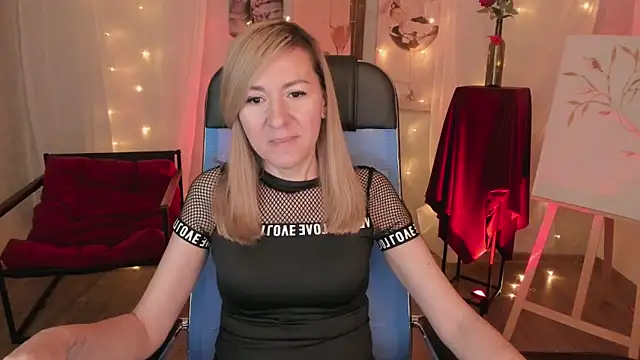 DonnaSmitth online show from March 3, 2026, 7:10 pm