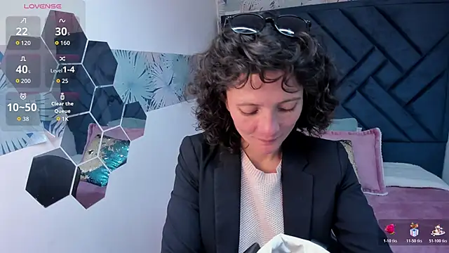 Valery More   online show from May 22, 2026, 2:37 pm