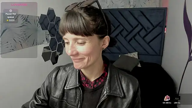 Snapshot of Valery_More__ chatting on January 8, 2026, 2:12 pm Valery More online show from January 8, 2026, 2:12 pm