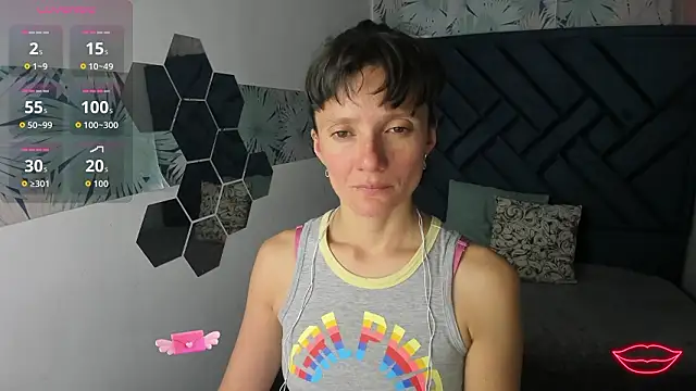 Snapshot of Valery_More__ chatting on February 4, 2026, 1:17 pm Valery More online show from February 4, 2026, 1:17 pm