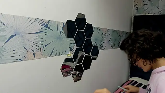 Snapshot of Valery_More__ chatting on November 8, 2025, 12:09 pm Valery More online show from November 8, 2025, 12:09 pm