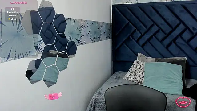 Snapshot of Valery_More__ chatting on February 2, 2026, 2:05 pm Valery More online show from February 2, 2026, 2:05 pm