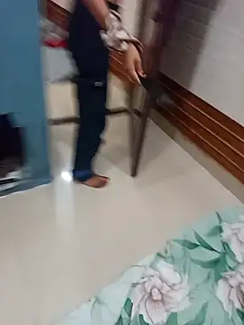 Snapshot of Meenu_rani6 chatting on November 2, 2025, 2:11 pm Meenu rani6 online show from November 2, 2025, 2:11 pm