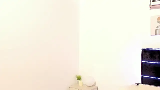 Snapshot of Taylormaccurdy_ chatting on November 19, 2025, 2:17 pm Taylormaccurdy online show from November 19, 2025, 2:17 pm