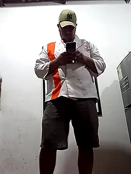 Snapshot of Tequilamaster chatting on November 13, 2025, 2:54 pm Tequilamaster online show from November 13, 2025, 2:54 pm