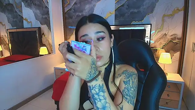 Snapshot of SusanVilla chatting on July 16, 2026, 7:44 pm SusanVilla online show from July 16, 2026, 7:44 pm