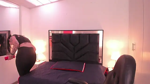 Snapshot of SusanVilla chatting on November 10, 2025, 7:41 pm SusanVilla online show from November 10, 2025, 7:41 pm