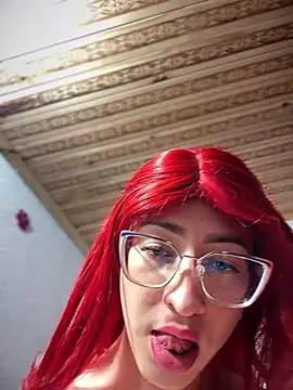 Snapshot of NICOLLE__12 chatting on January 12, 2026, 4:25 pm NICOLLE 12 online show from January 12, 2026, 4:25 pm