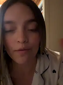 Miia Millerr online show from October 29, 2025, 11:25 pm