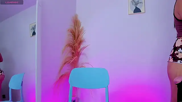 Luna  699 online show from October 11, 2025, 4:24 am