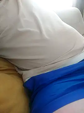 Snapshot of Amigo350535 chatting on November 1, 2025, 1:38 pm Amigo350535 online show from November 1, 2025, 1:38 pm