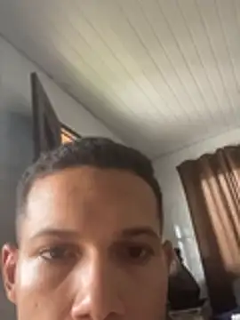 Snapshot of MCLZK chatting on February 13, 2026, 7:14 pm MCLZK online show from February 13, 2026, 7:14 pm