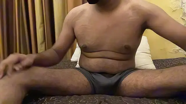 curvybiggasss online show from November 27, 2025, 7:47 pm