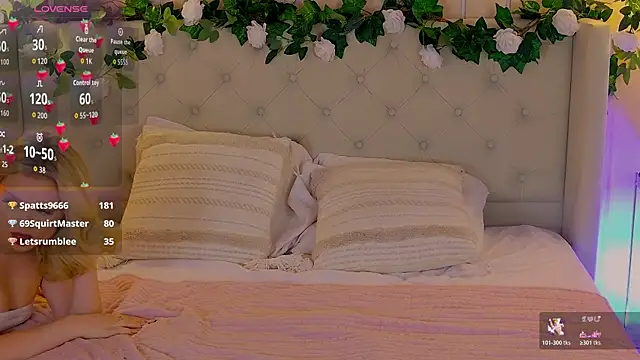 EllyLinn online show from April 18, 2026, 7:58 pm