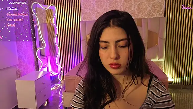 Ixchel tay online show from March 24, 2026, 3:39 am