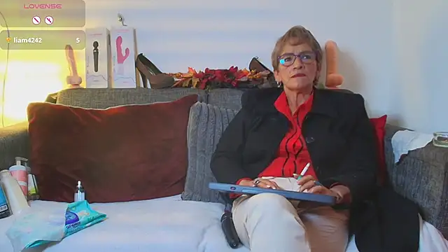 Snapshot of Devora_mature65 chatting on November 22, 2025, 2:43 am Devora mature65 online show from November 22, 2025, 2:43 am