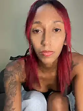 Snapshot of Zasha_Romero chatting on October 1, 2025, 8:35 pm Zasha Romero online show from October 1, 2025, 8:35 pm