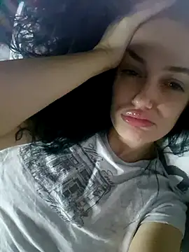 JadeLure online show from October 23, 2025, 10:41 pm